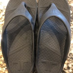 Telic Recovery Flip Flops